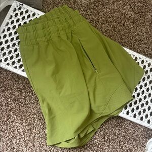 Calia - Mid Rise Infinity Short with Zipper Pocket